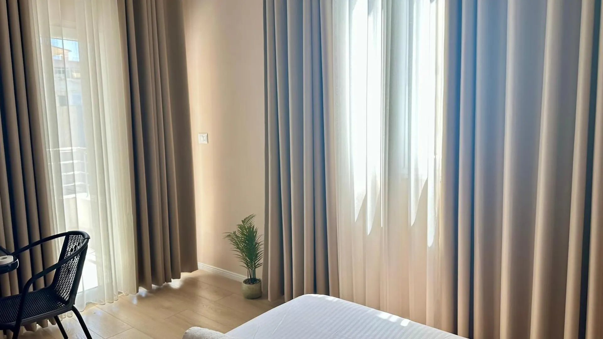 Гостевой дом Saranda Apartments